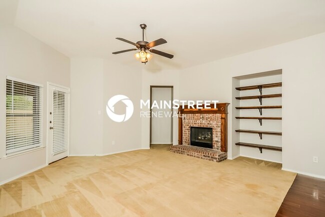 Building Photo - 1709 Lake Wood Trl