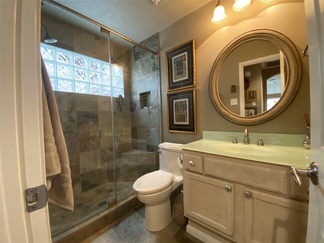 Building Photo - 6906 Afton Woods Dr