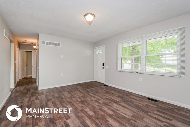 Building Photo - 2868 Essex St