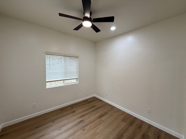 Building Photo - 5418-5420 Baja Drive