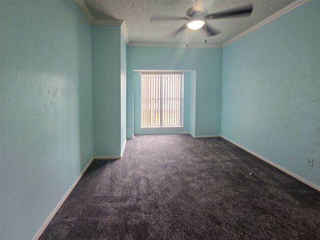 Building Photo - 921 Marine Dr