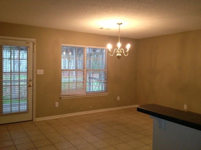 Building Photo - Prime Location * Evans Home * Screened Porch