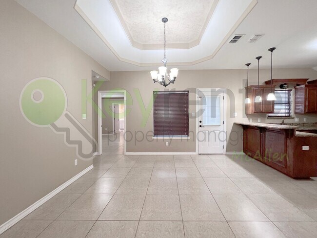 Building Photo - Beautiful 3b /2 bath home in McAllen