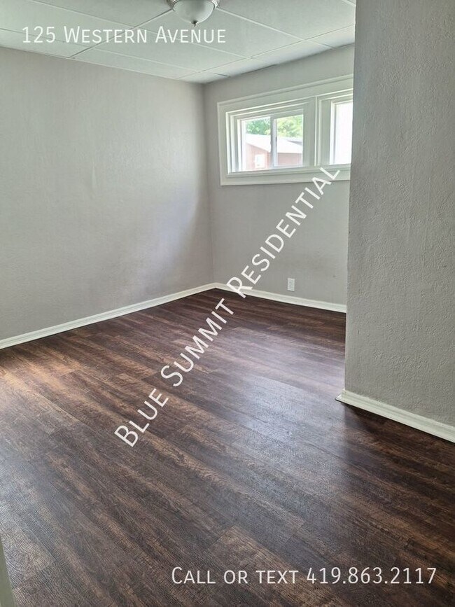 Building Photo - Adorable 1 Bedroom Double with a Bonus Room
