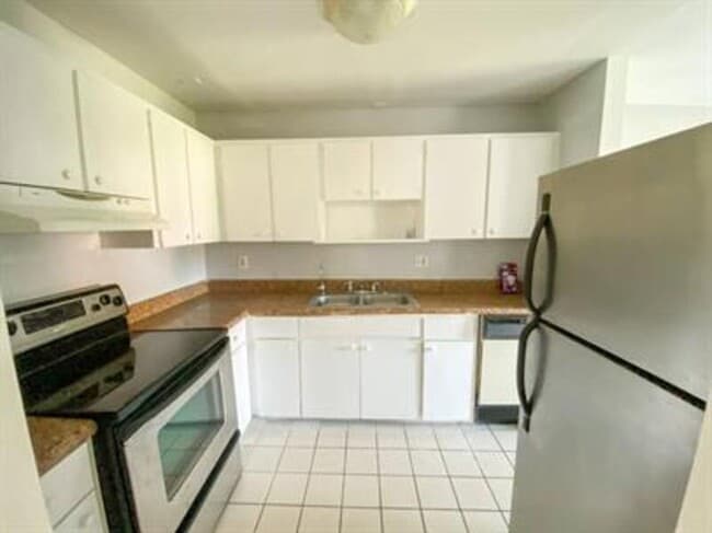 Building Photo - 5155 Picadilly Circus Ct