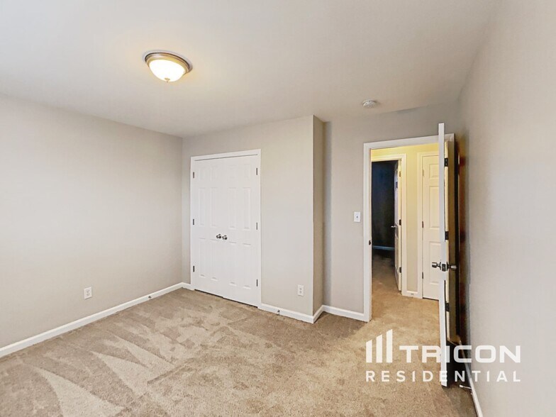 Building Photo - 3673 Watkins Ridge Ct