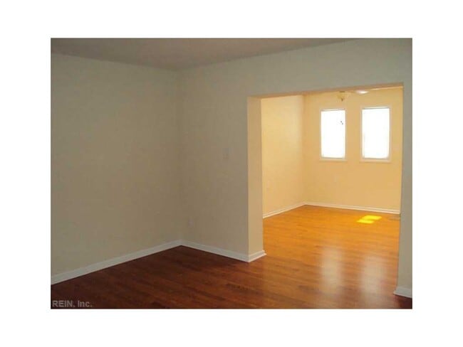 Building Photo - WASHINGTON SQUARE