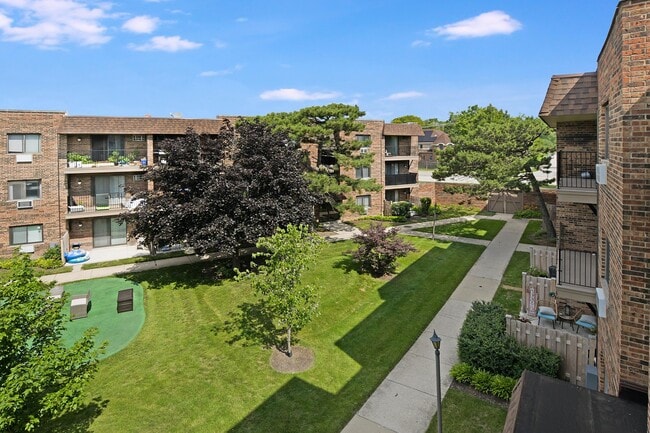 Building Photo - 3531 Central Rd