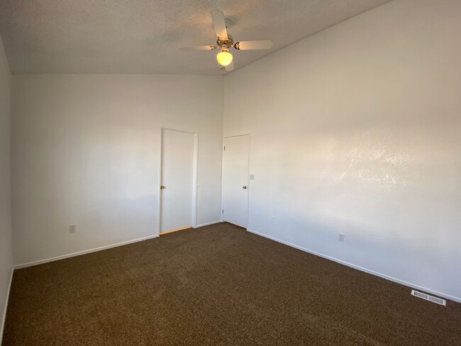 Building Photo - Great 2 Bedroom Home in Bullhead City!