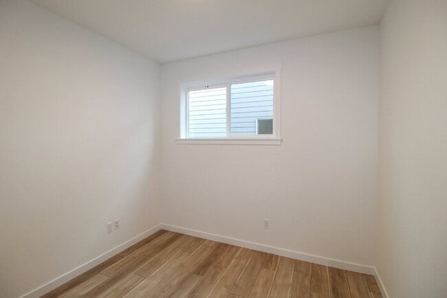 Building Photo - BRAND NEW HOME WITH ALL THE UPGRADES 4bed 2.5bath 2326sf 2 Car Garage