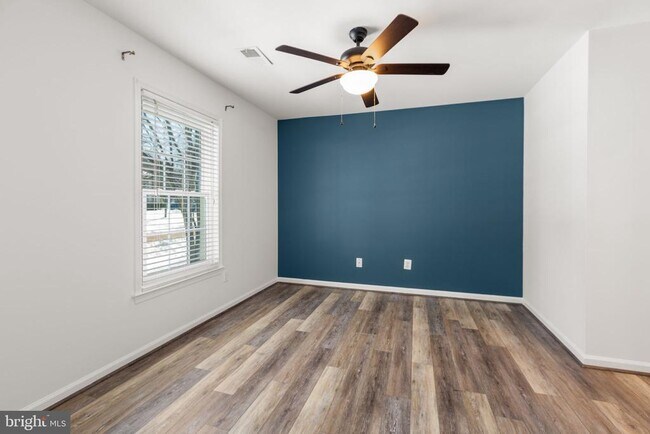 Building Photo - 11806 Camelot Way