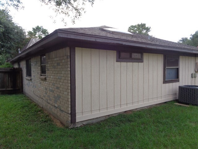 Building Photo - 6611 Grove Field Ln