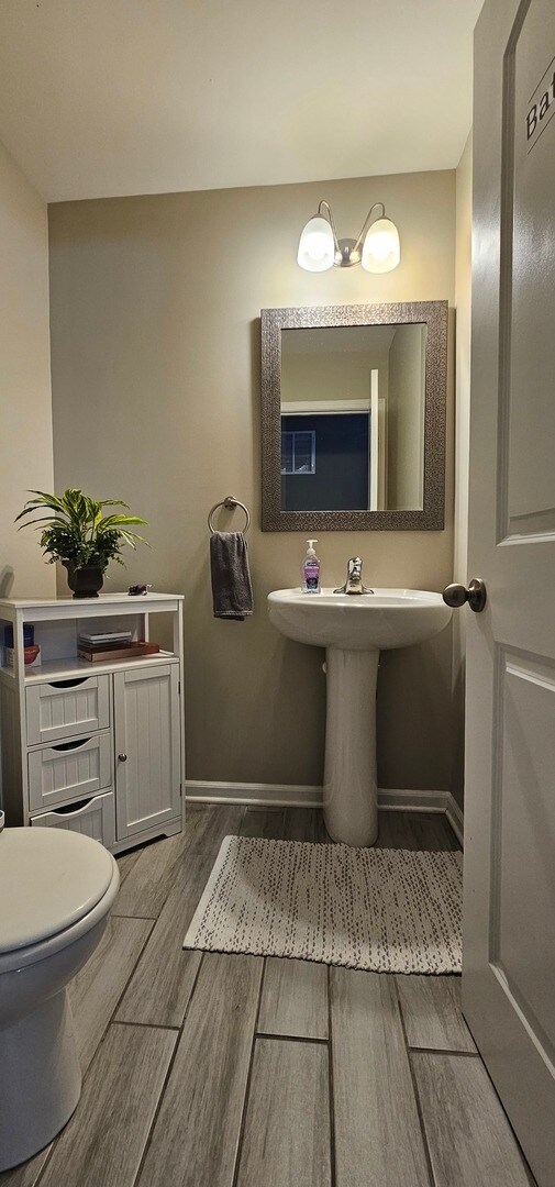 Building Photo - 1125 Alta Vista Dr