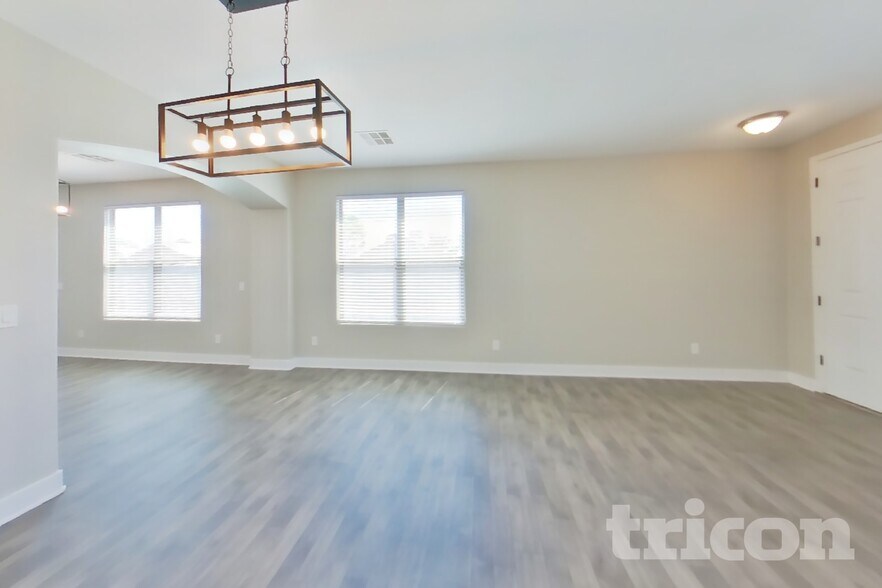 Building Photo - 45960 W Barbara Ln
