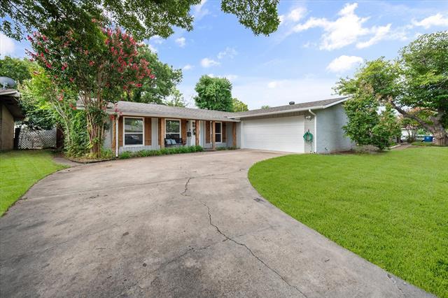 Building Photo - 3234 High Lark Dr