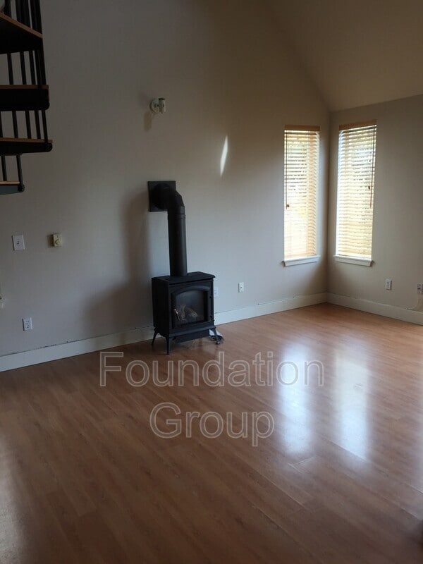 Building Photo - 4038 Stone Way N