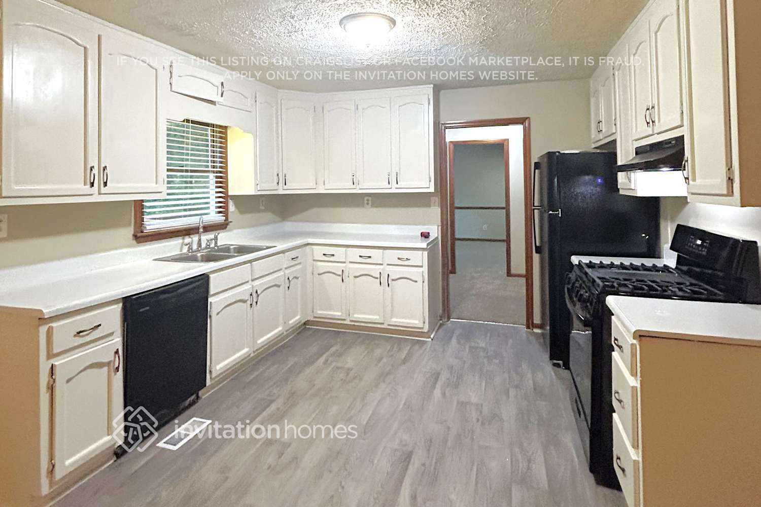 Building Photo - 5130 Brownwood Dr
