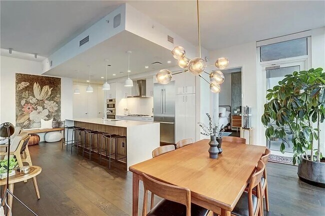 Building Photo - 1891 Curtis St