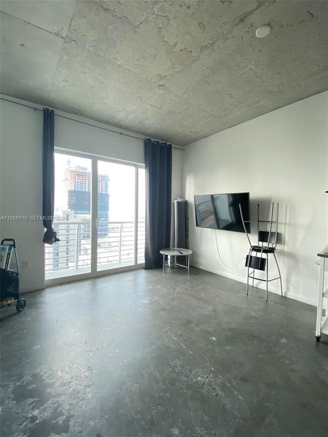 Building Photo - 133 NE 2nd Ave