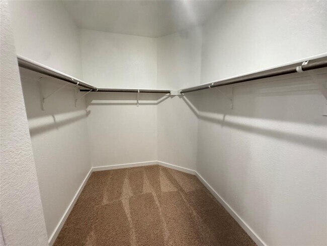 Building Photo - 108 Sorghum Dr