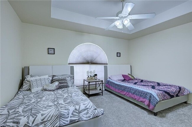 Building Photo - 14126 River Rock Dr