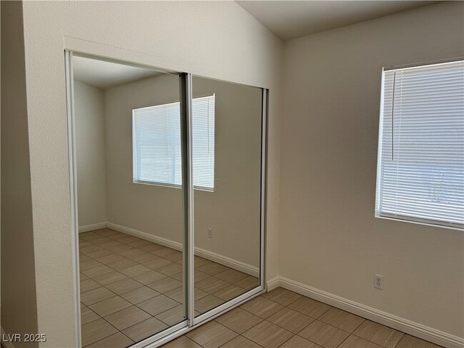 Building Photo - 1412 Bent Arrow Dr