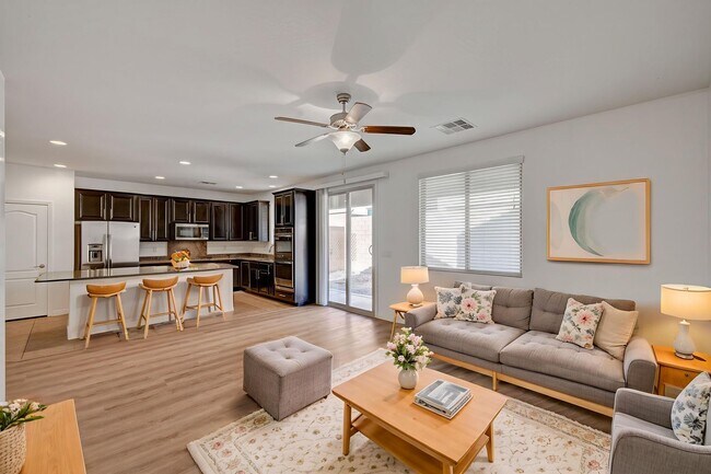 Building Photo - Lantern Gardens