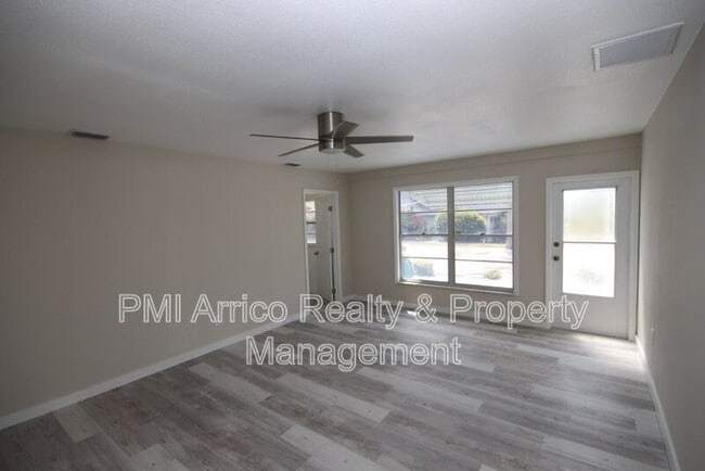 Building Photo - 671 Allegheny Dr