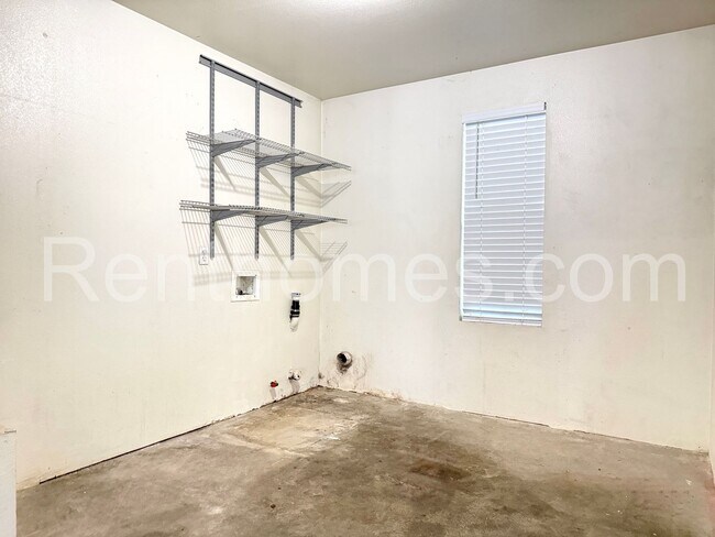 Building Photo - 1603 White Hickory Pl