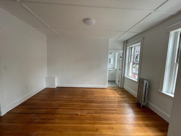 Building Photo - 48 Englewood Ave
