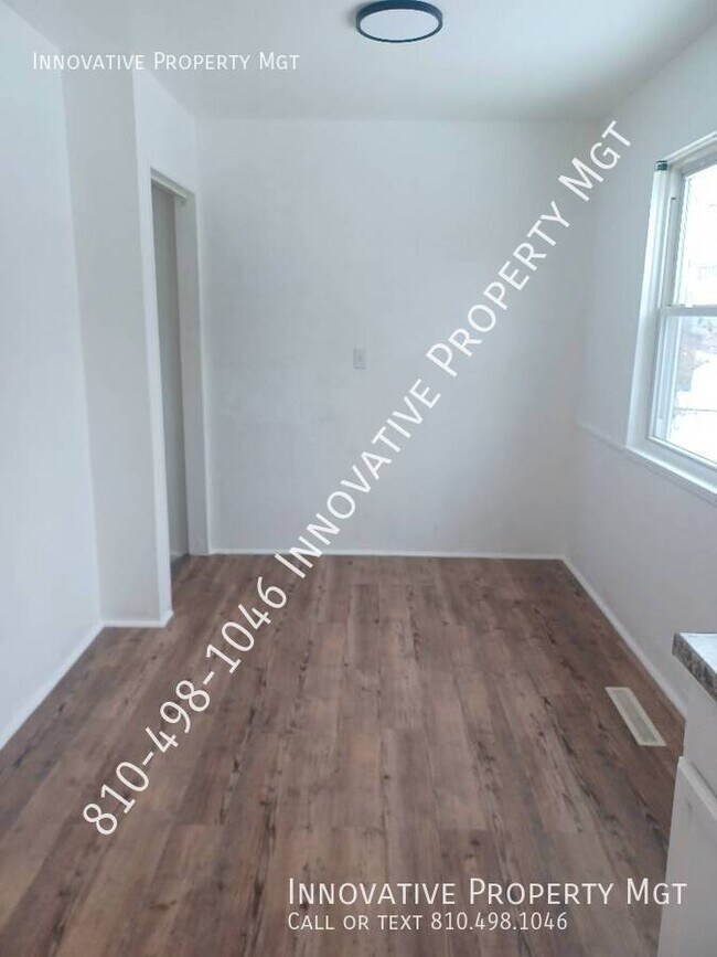 Building Photo - 5501 Western Rd