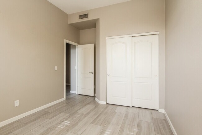 Building Photo - 6482 W Matilda Ln