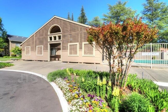 Building Photo - 11150 Trinity River Dr