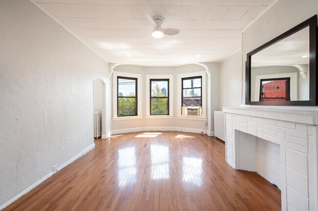 Building Photo - 85 Palisade Ave