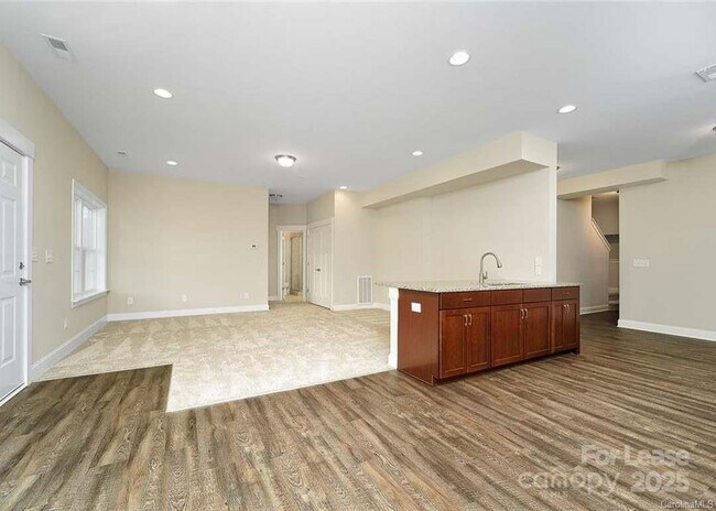 Building Photo - 13012 Vermillion Crossing Ct