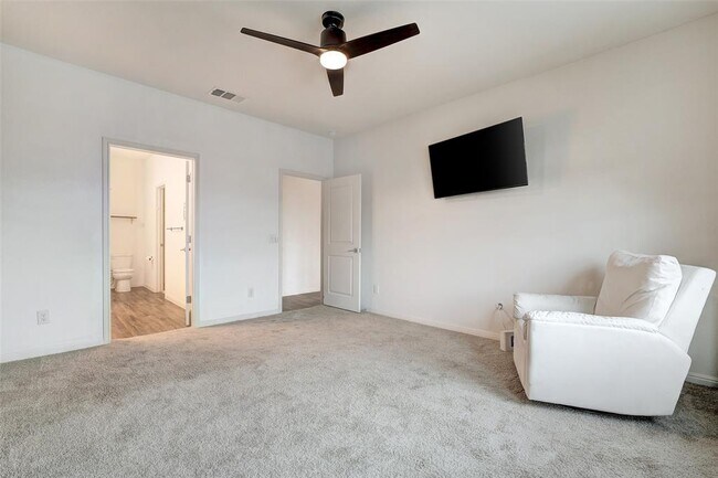 Building Photo - 14209 Jeannette Rankin Rd