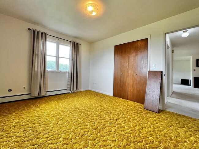 Building Photo - Peaceful Country Living | Mountain Views + Spacious 2 Bed Retreat