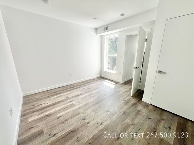 Building Photo - Newly Renovated One Bedroom in Prime Area!