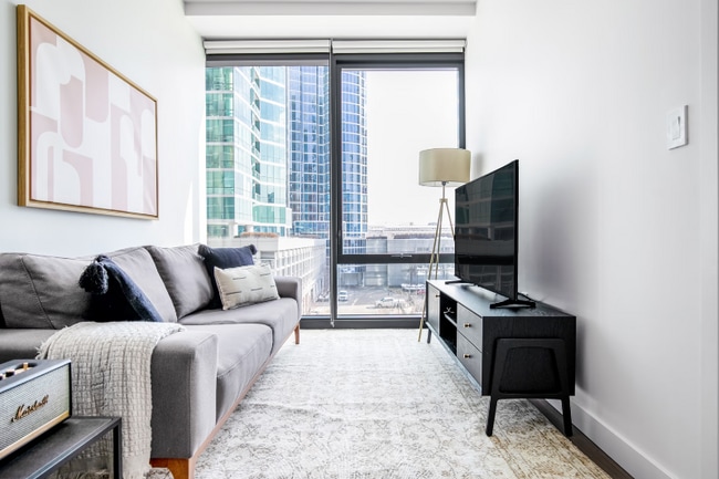 Building Photo - 1231 S Indiana Ave