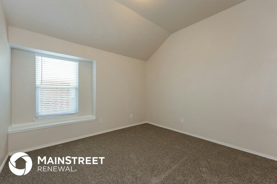 Building Photo - 3712 Verde Dr