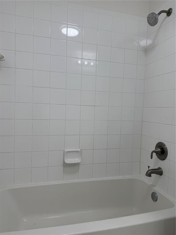 Building Photo - 5721 Bentgrass Dr