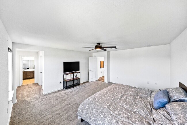 Building Photo - NEW RENTAL ALERT!!! READY NOW!!!