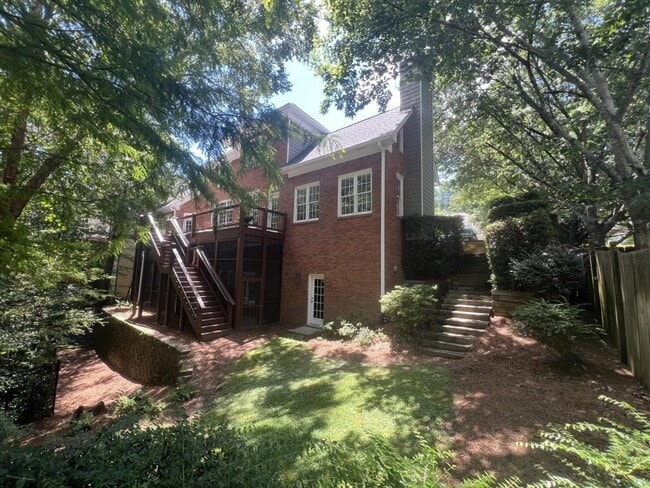 Building Photo - 125 Franklin Pl NE