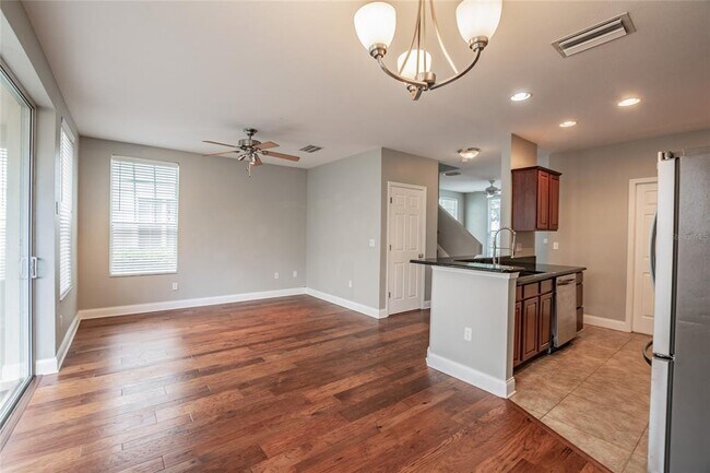 Building Photo - 9917 Brompton Dr