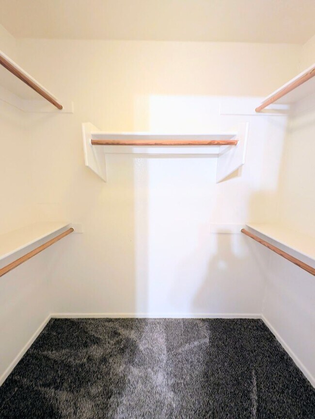 Building Photo - AVAILABLE NOW IN GREAT GILBERT LOCATION - NEELY RANCH!!!