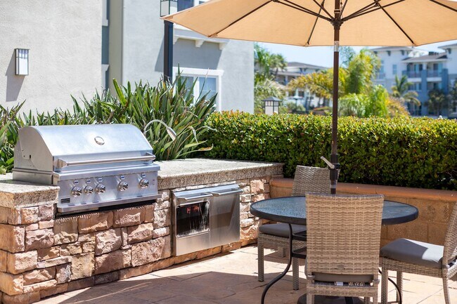 Building Photo - 3 Bedroom + 2 Bathroom Condo | Seabridge | Oxnard | Unfurnished