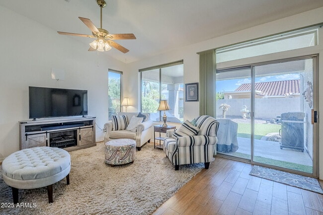 Building Photo - 4269 E Cassia Ln