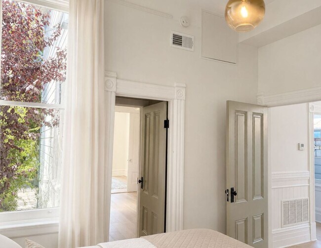 Building Photo - Timeless Character. Modern Lifestyle. Unbeatable Location.