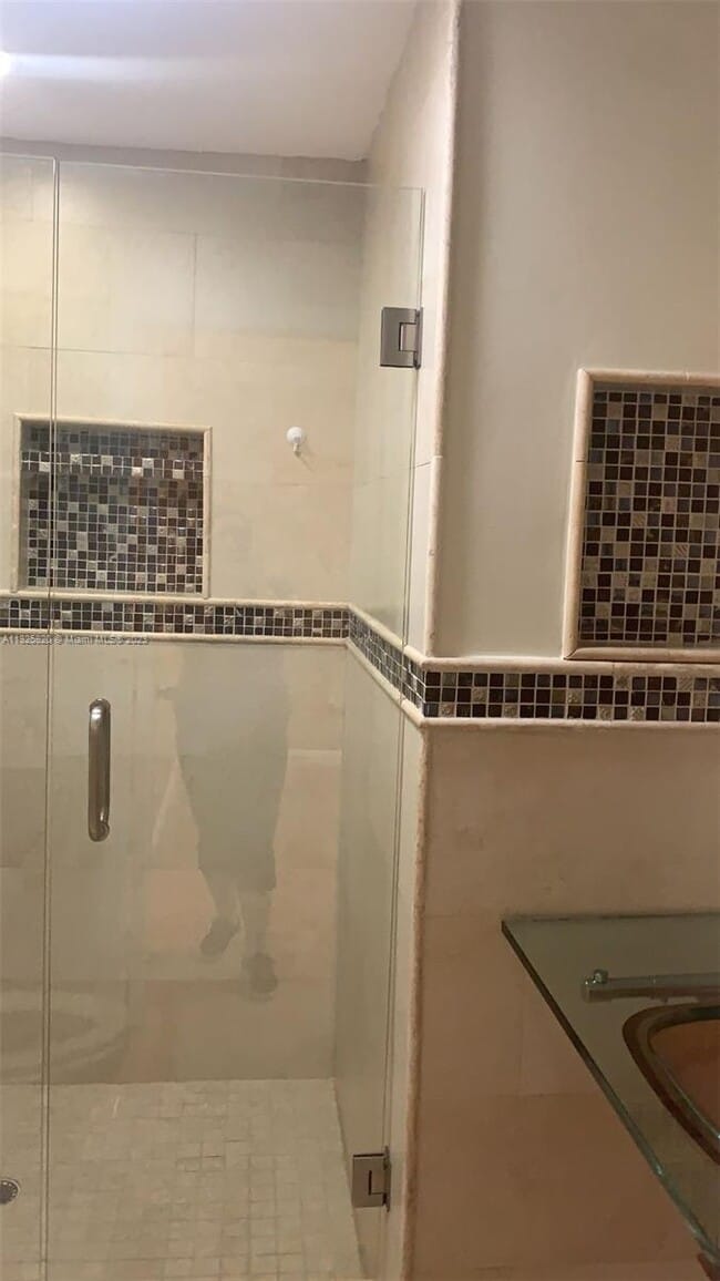 Building Photo - 15200 SW 81st Ln