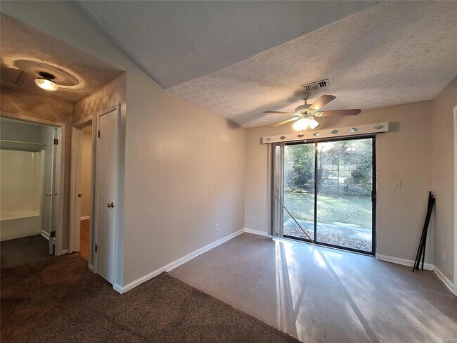 Building Photo - 1377 Dunbarton Rd